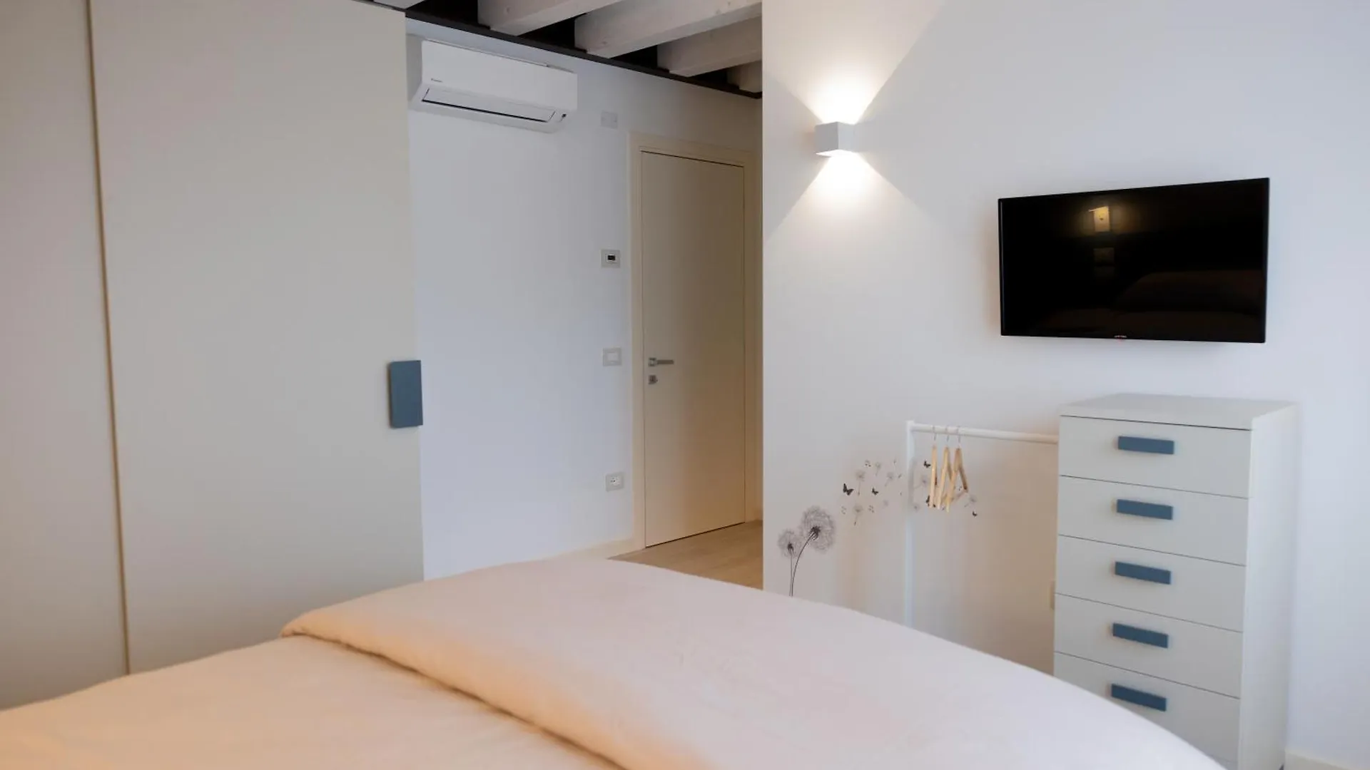 Apartment-Boutique Gioia 티따델라